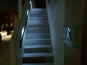 ＬＥＤで明るい階段八戸市Ｋ様邸